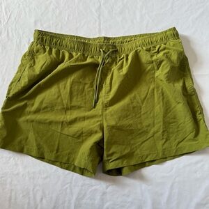 Zara Men olive green  Elastic Waist Shorts Size XL